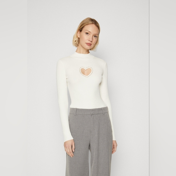 Guess Rhinestone Heart Cutout Ribbed Bodysuit Size M - Picture 2 of 12